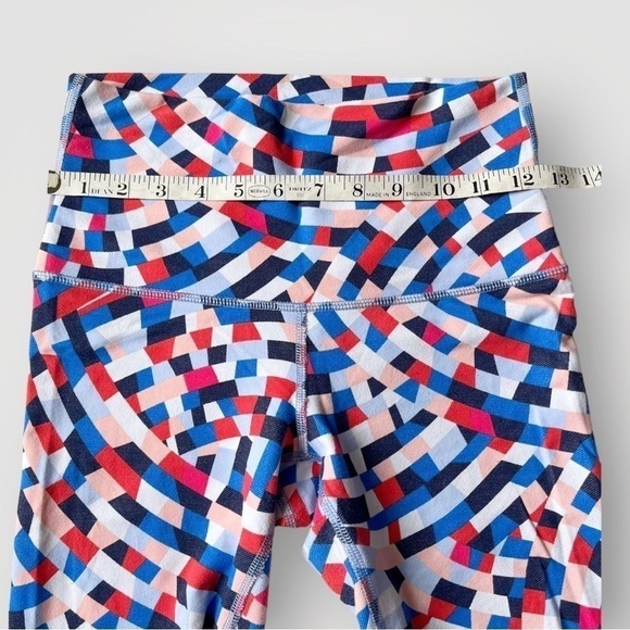 LULULEMON Wonder Under Leggings Capoeira Confetti Print Red White & Blue 6 - Picture 10 of 11